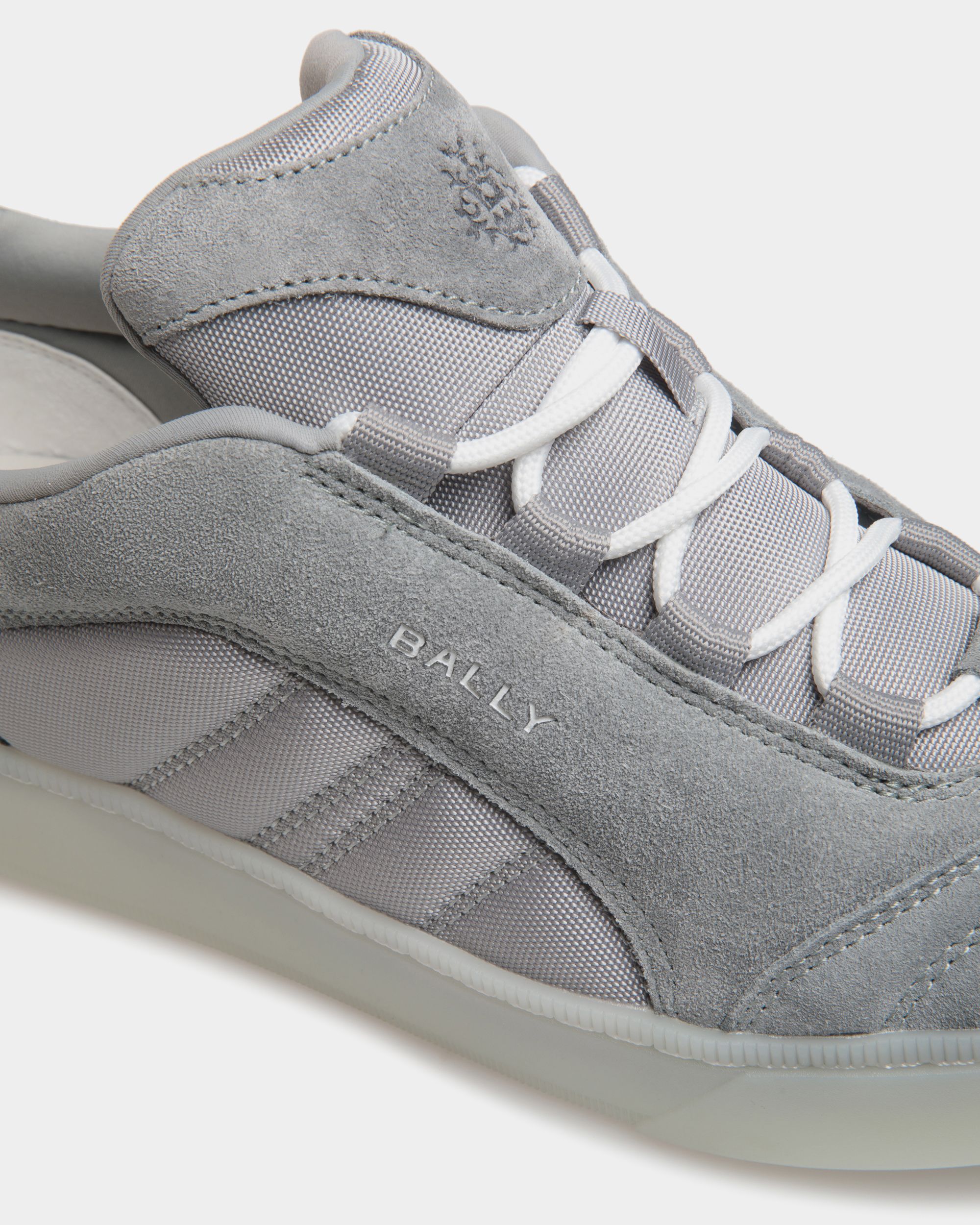 Bally Global - Raise Sneaker in Light Grey Suede Leather and Nylon - Gris