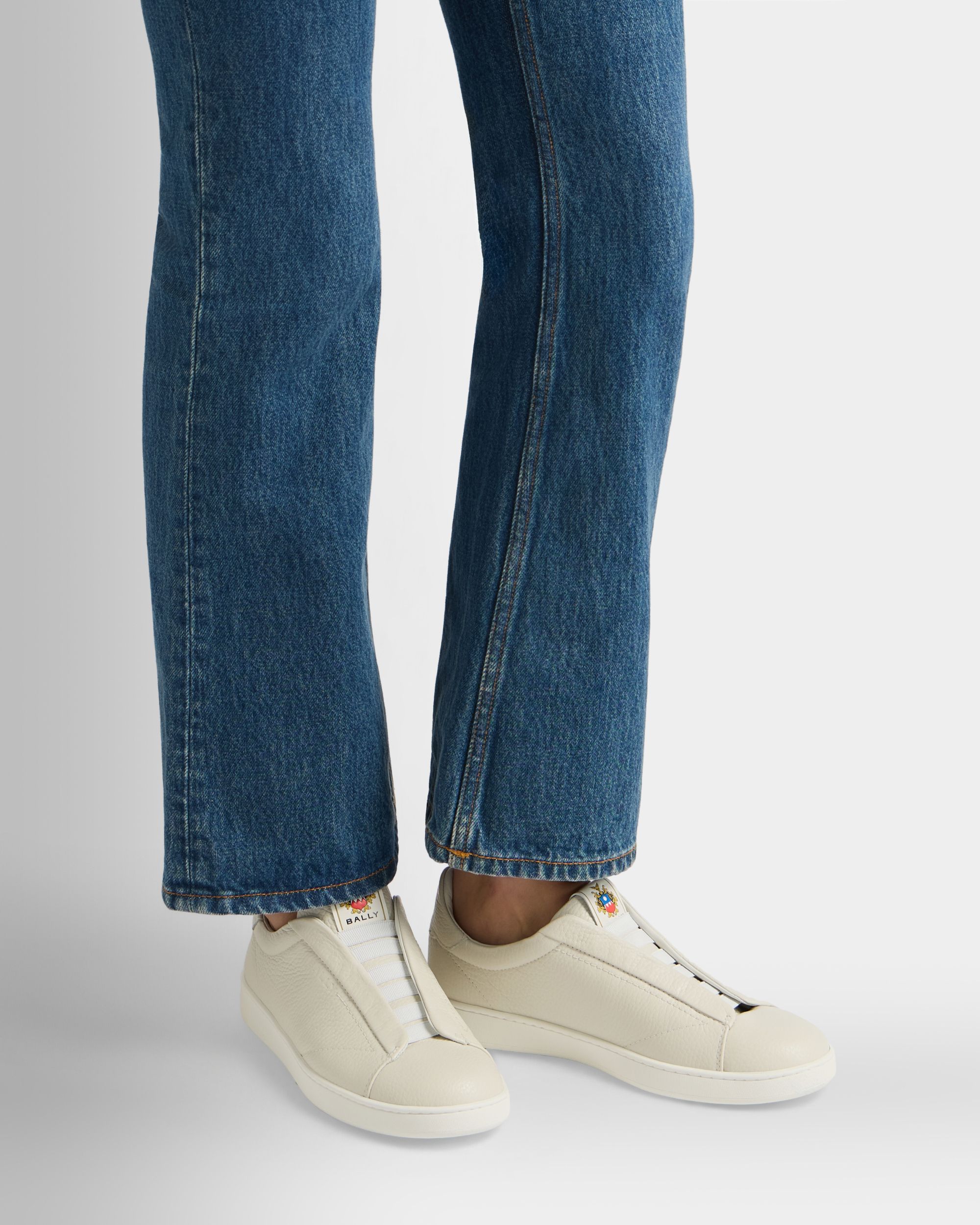 Bally Global - Retro Crest Sneaker in White Grained Leather - White
