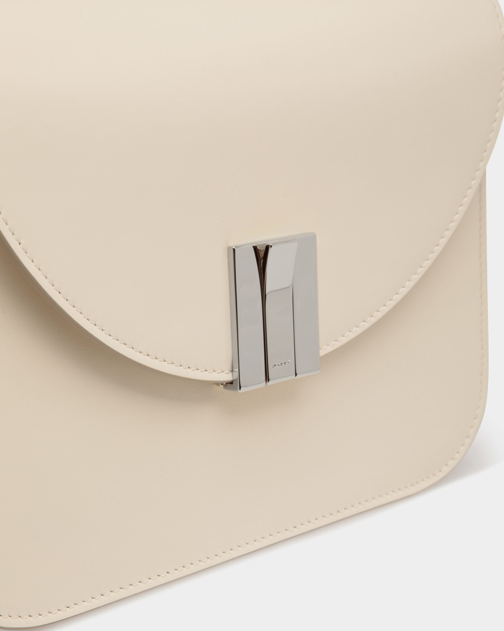 Bally Global - Sac À Bandoulière Ollam En Cuir Blanc - Blanc