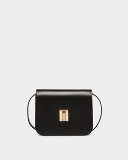 Ollam Crossbody Bag in Black Leather