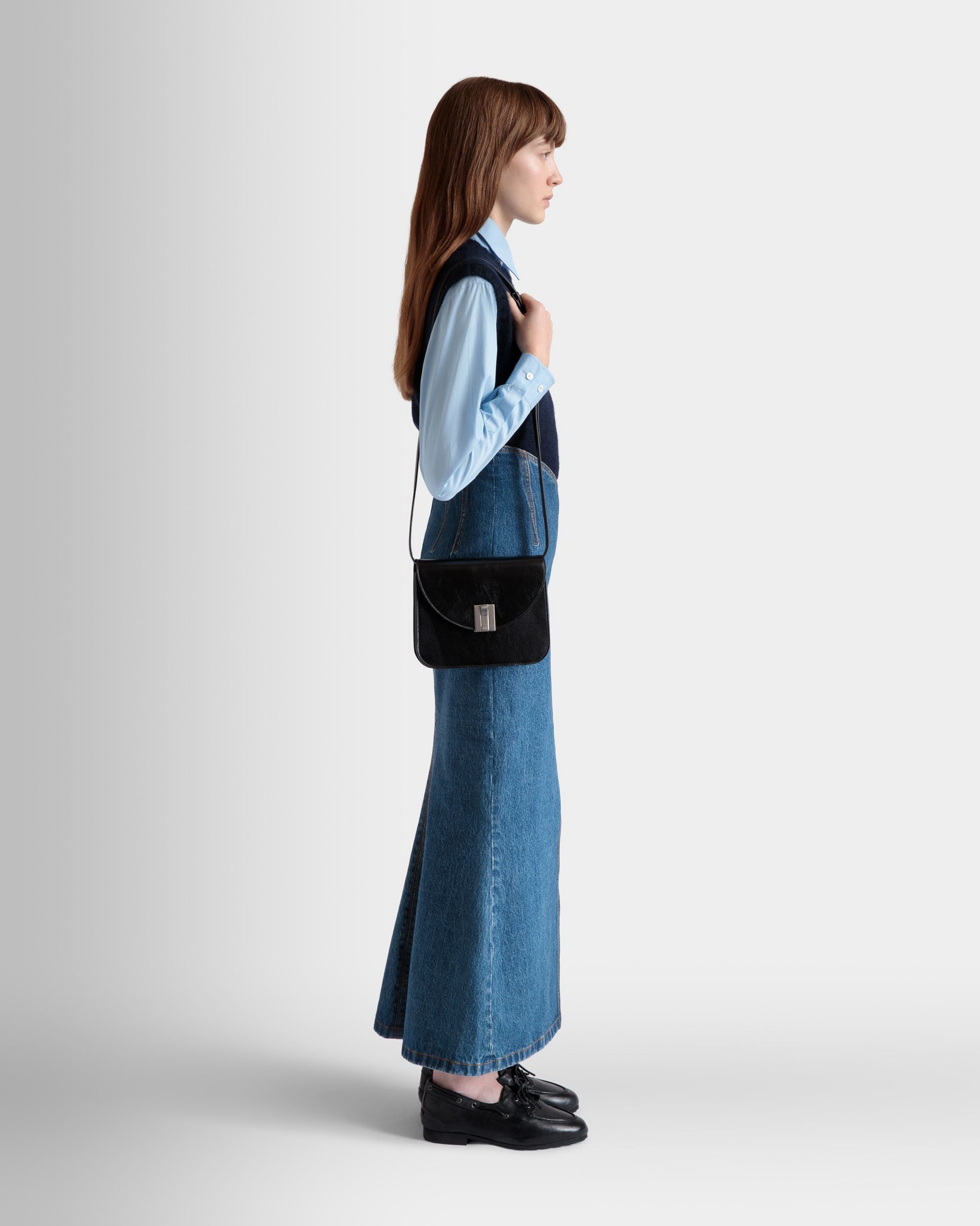 Bally Global - Ollam Crossbody Bag In Black Leather - Black