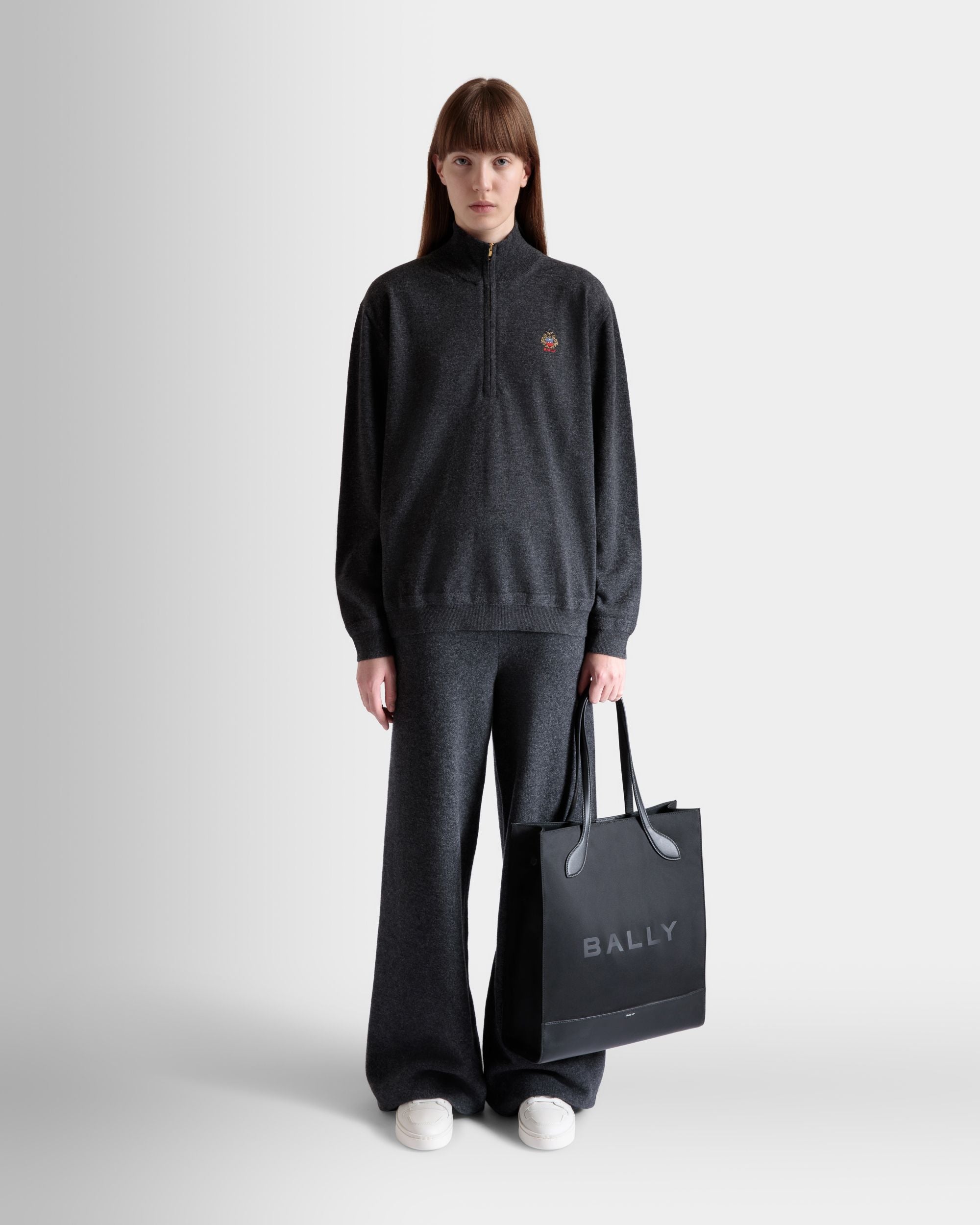 Bally Global - Bar Tote Bag In Black Nylon And Leather - Black