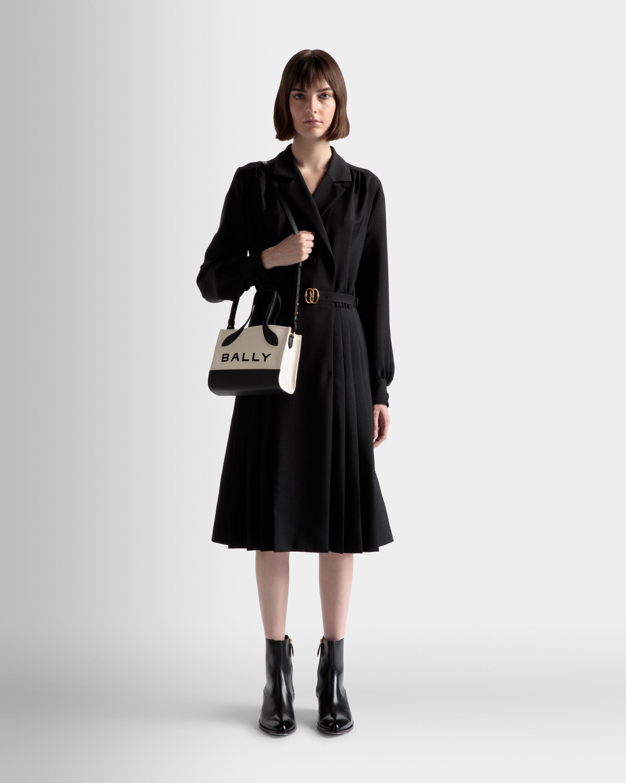 Bally Global - Bar Minibag In Natural And Black Fabric - Beige