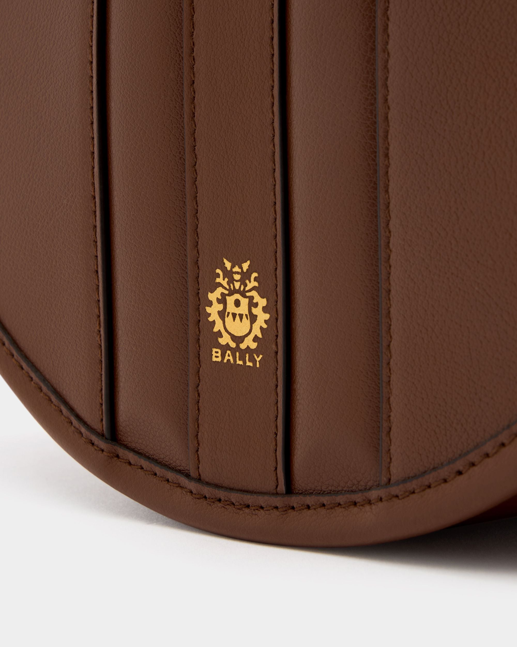 Bally Global - Signature Crossbody Bag in Brown Leather - Brown