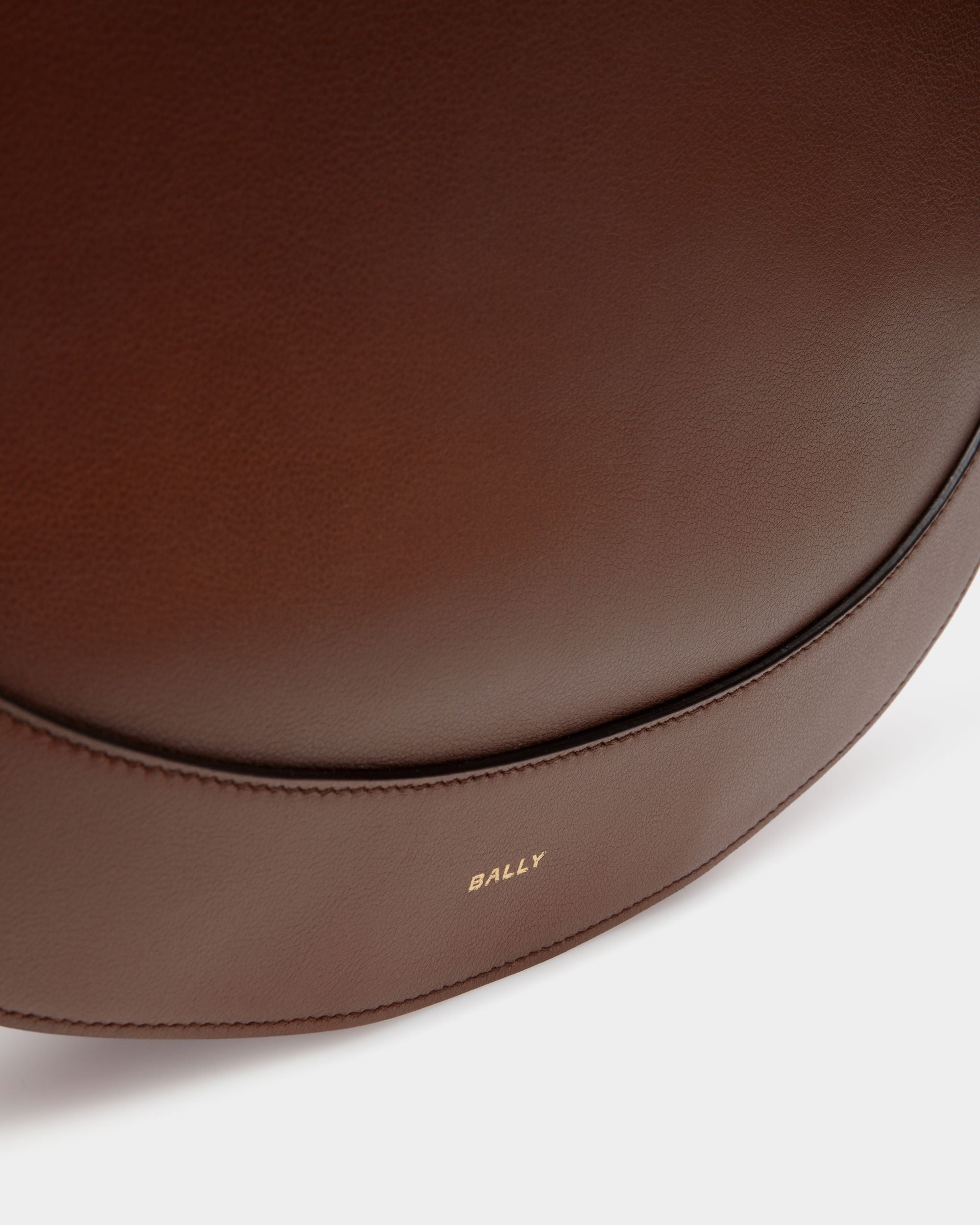 Bally Global - Bolso Hobo Lune De Piel Marrón - Marrón