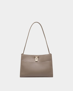 Sac D’épaule Lock Me En Cuir Grainé Taupe