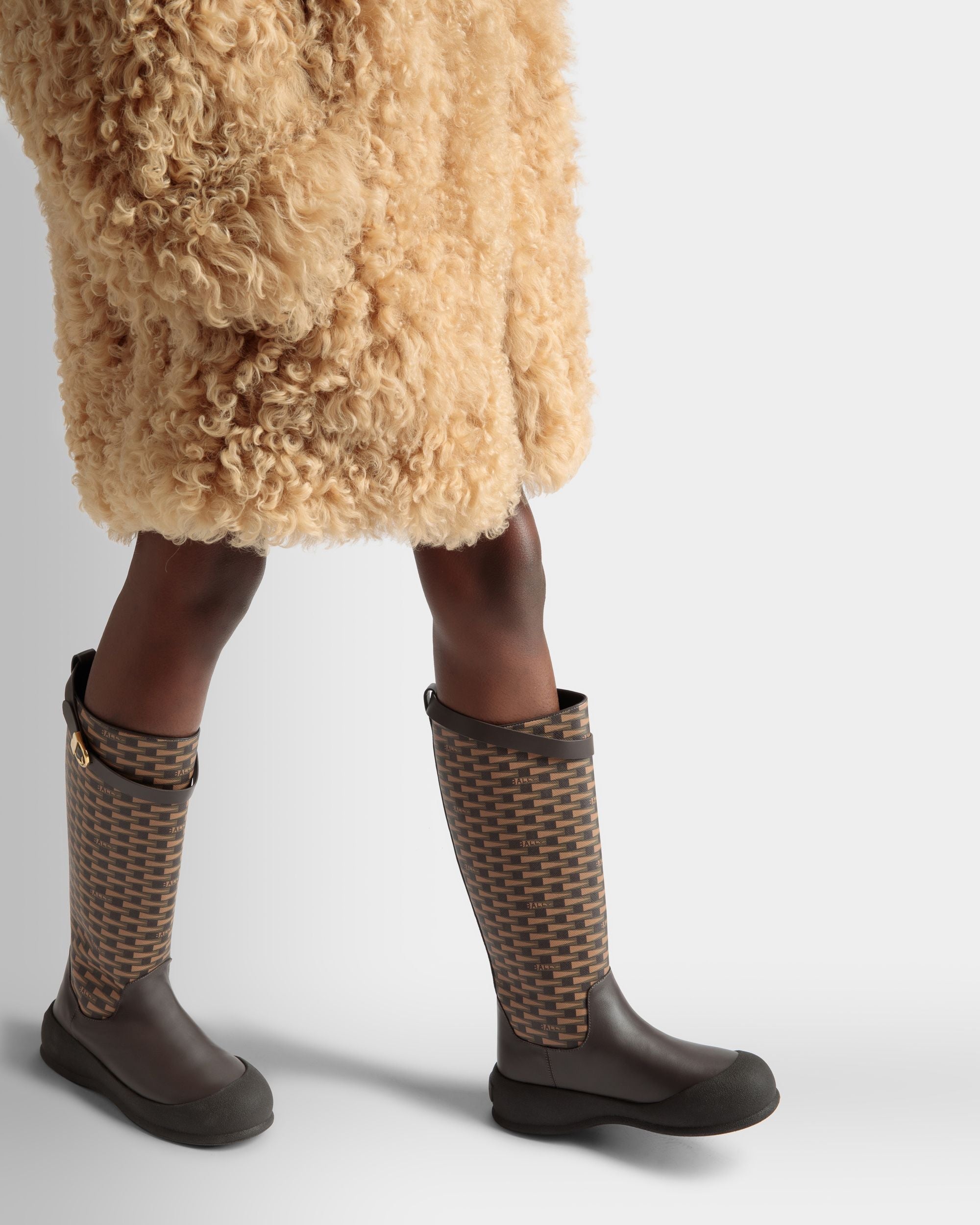 Bally Global - Frei Long Boots In Brown Leather And Mixed Cotton - Marron