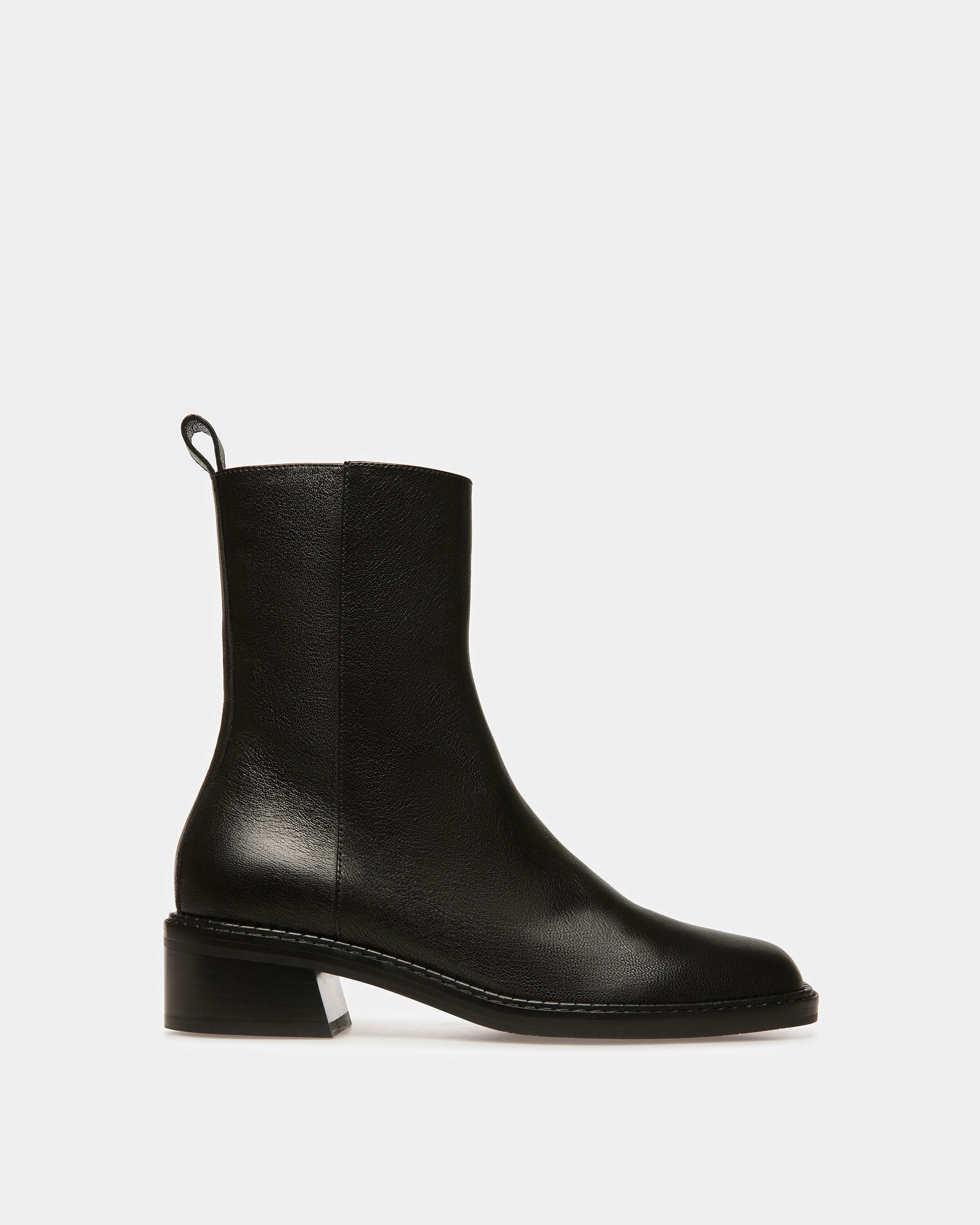 Bally Global - Austine Leather Boots In Black - Negro