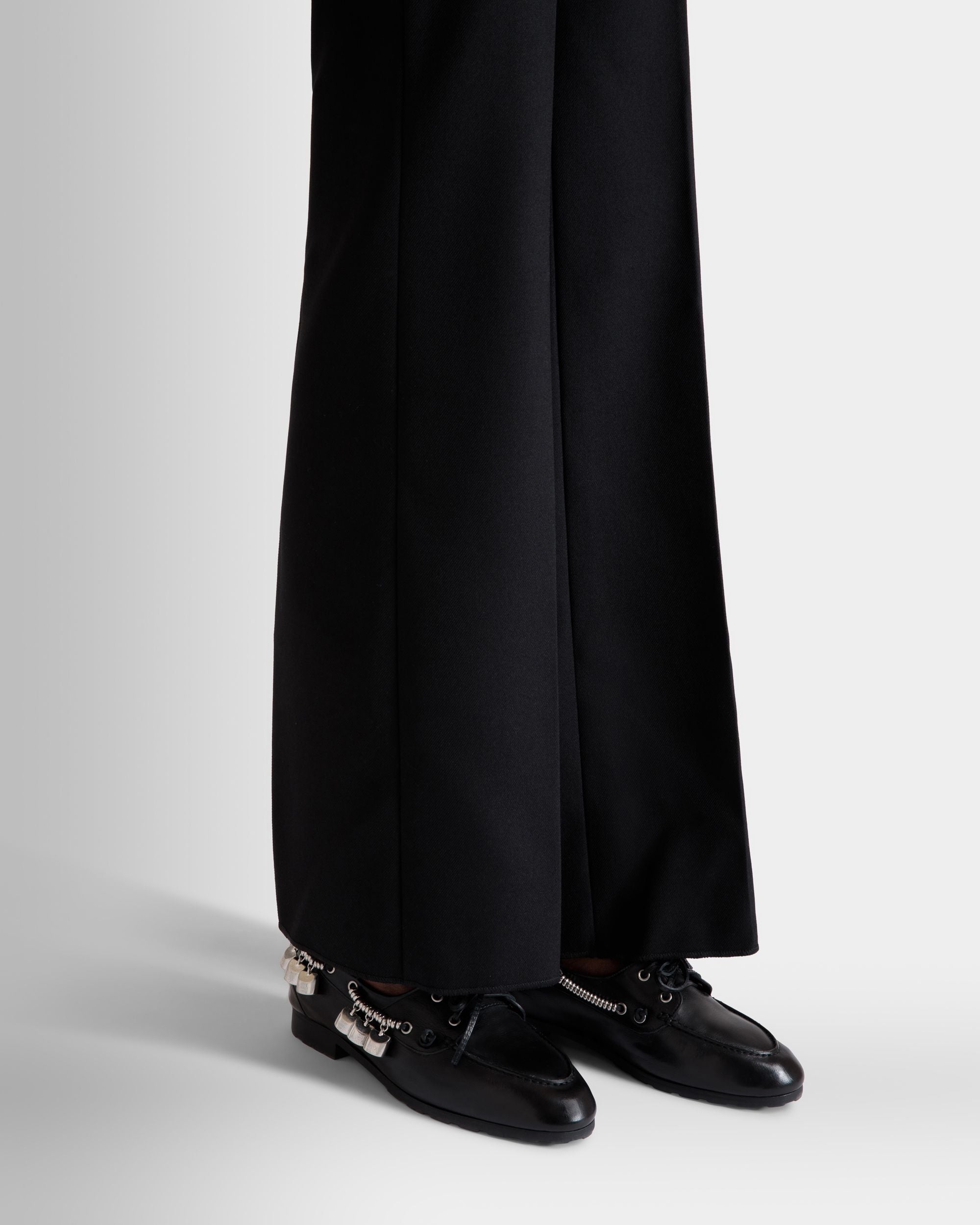 Bally Global - Plume Moccasin In Black Leather - Black