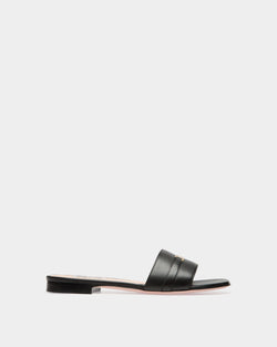Deco Flat Sandal in Black Leather