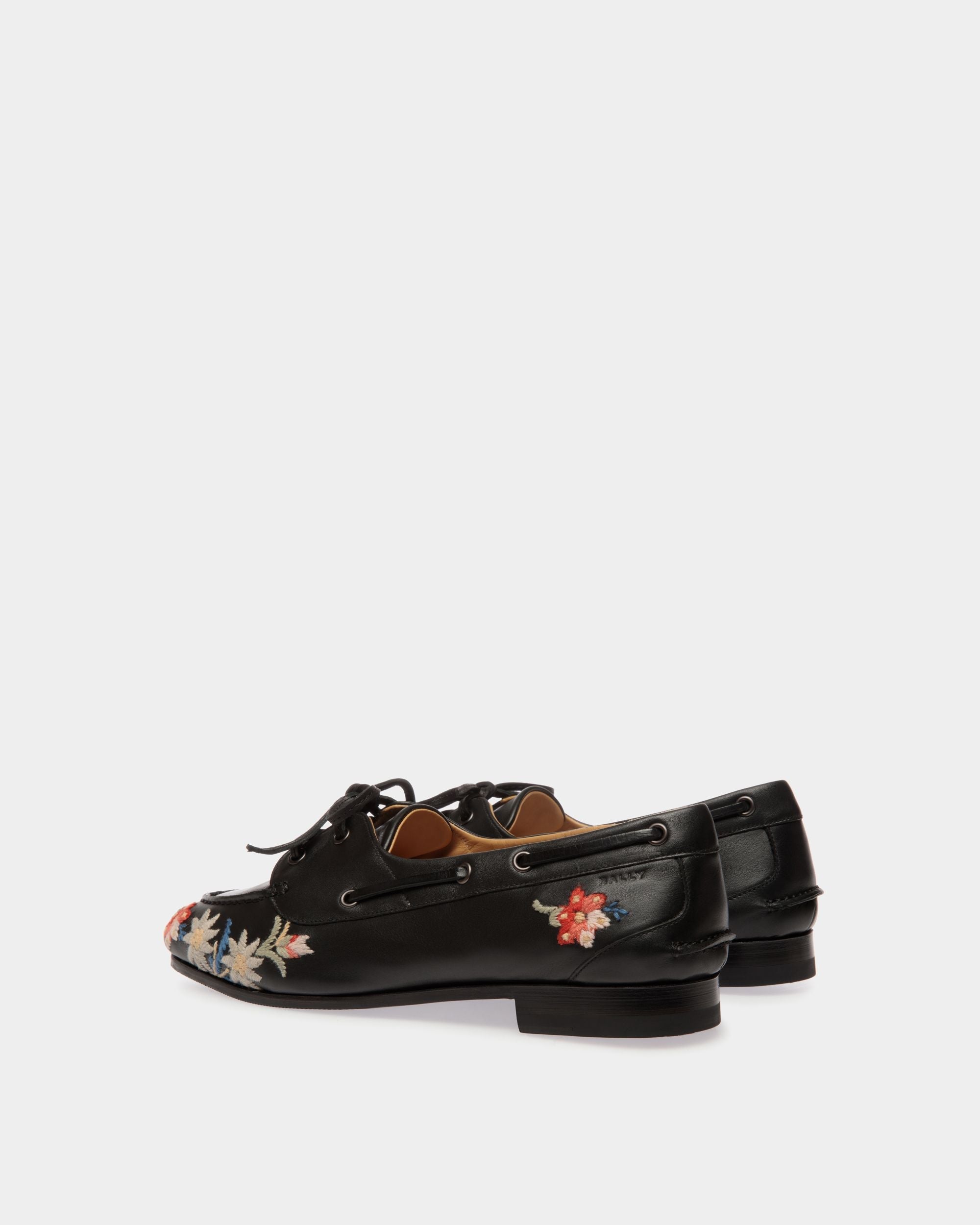 Bally Global - Mocassin En Cuir Noir De La Capsule Winter Avec Motif Alpine Flowers - Noir
