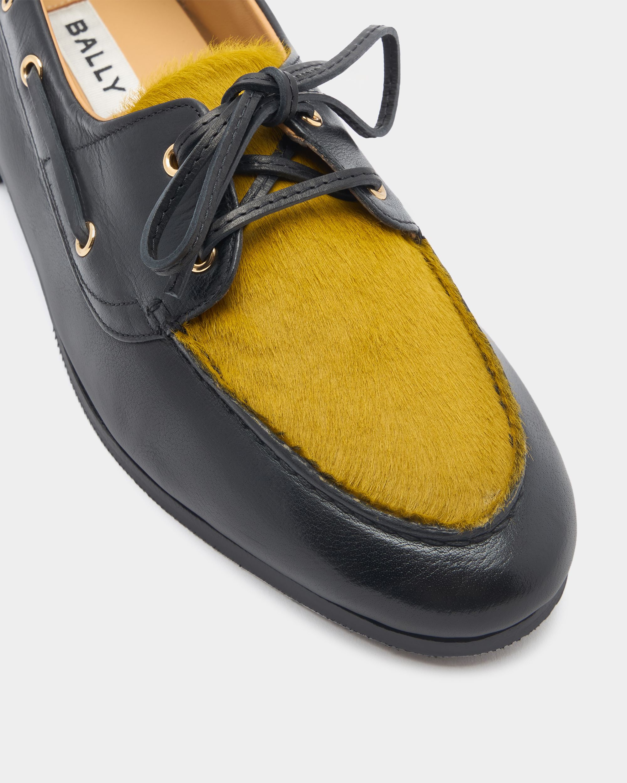 Bally Global - Plume Moccasin in Black Leather - Black