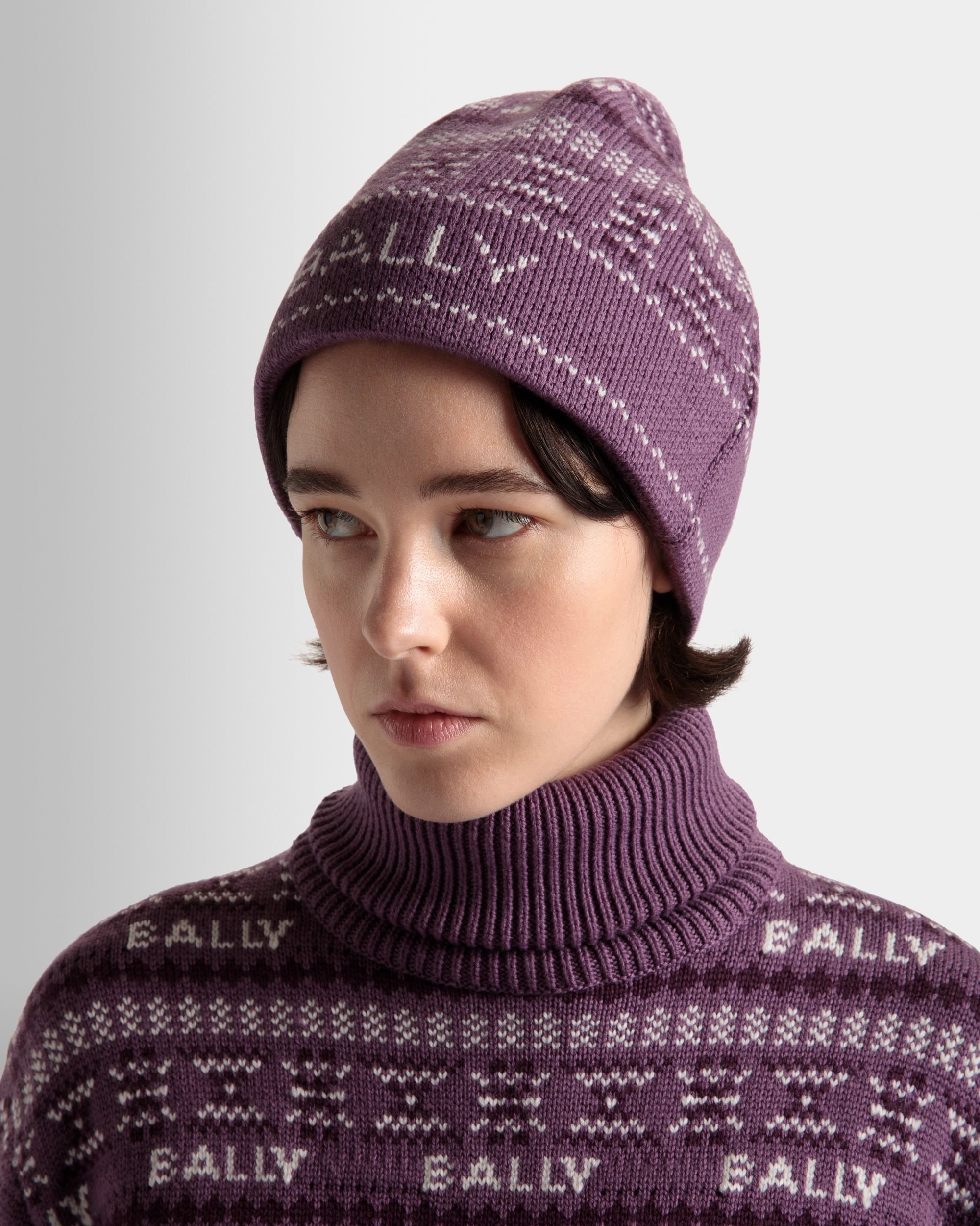 Bally Global - Beanie In Purple Wool - Purple