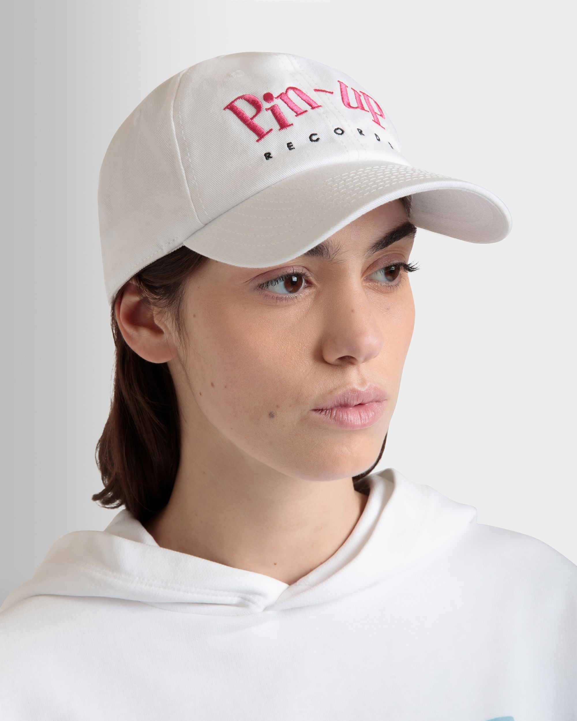 Bally Global - DJ Leo Mas x Bally Baseball Hat in White Cotton - White