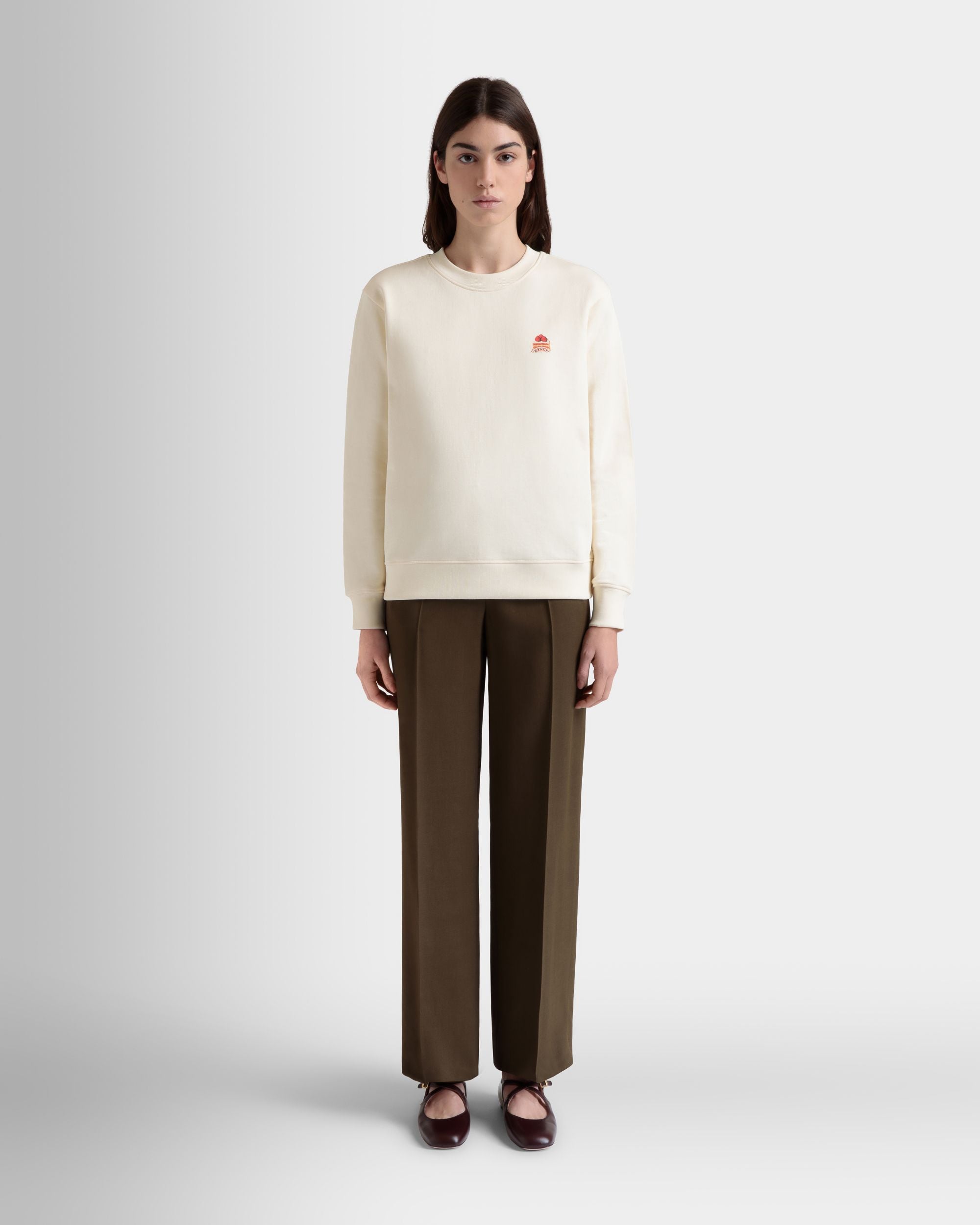 Bally Global - Sudadera De Cuello Redondo De Algodón Marfil Con Bally Cake - Blanco