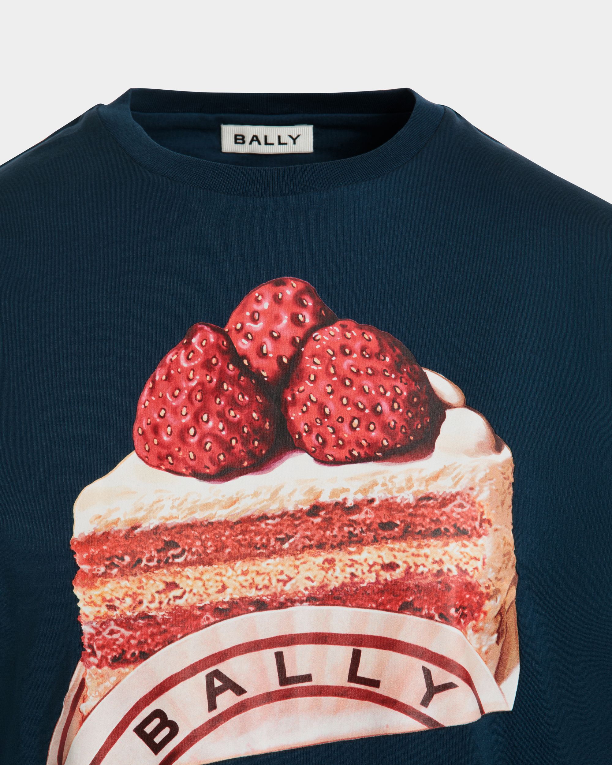 Bally Global - T-Shirt in Navy Blue Cotton With a Bally Cake Print - Blue