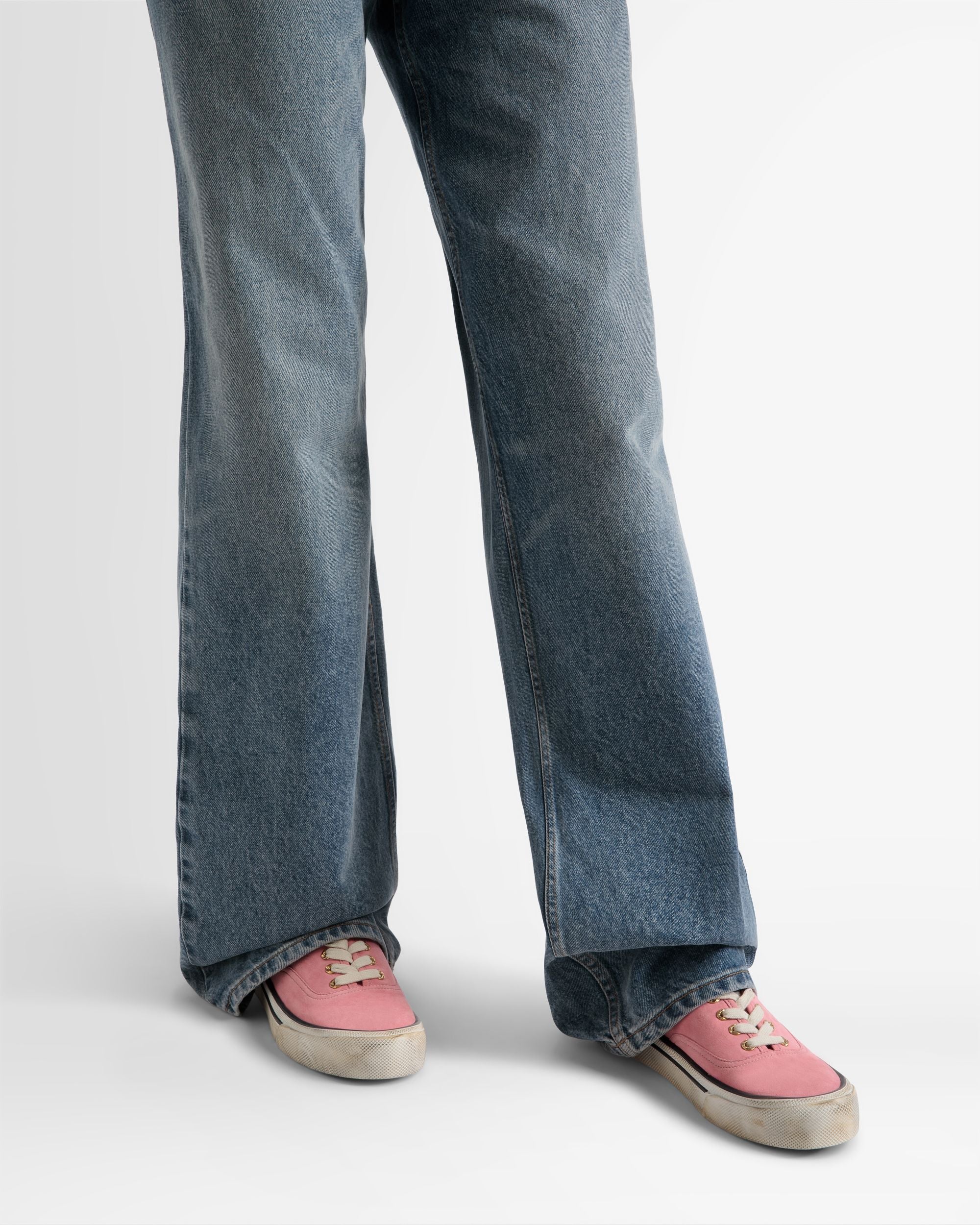 Bally Global - Santa Ana Sneaker In Suede - Pink