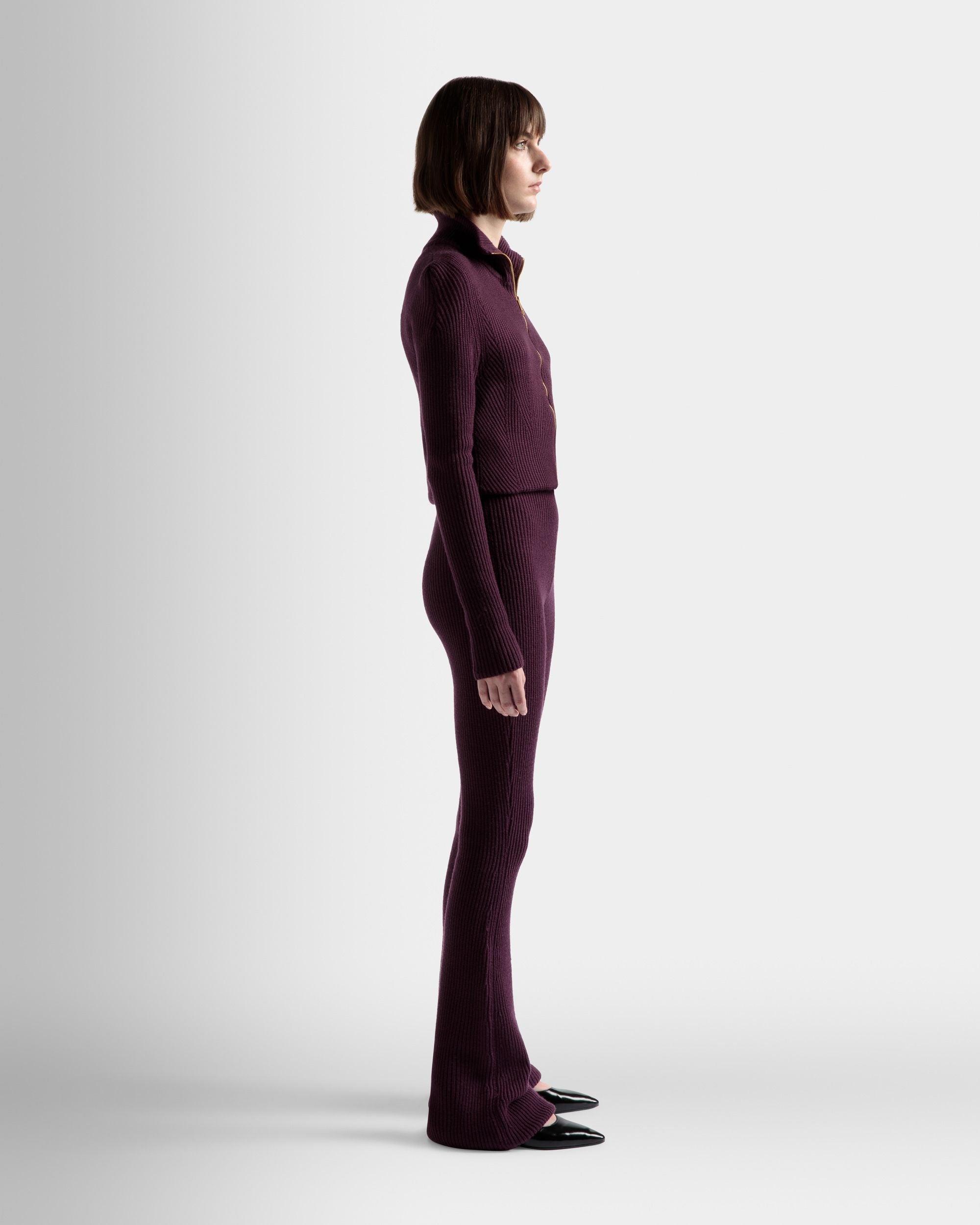 Bally Global - Pantalones Acampanados De Lana Color Orquídea - Púrpura