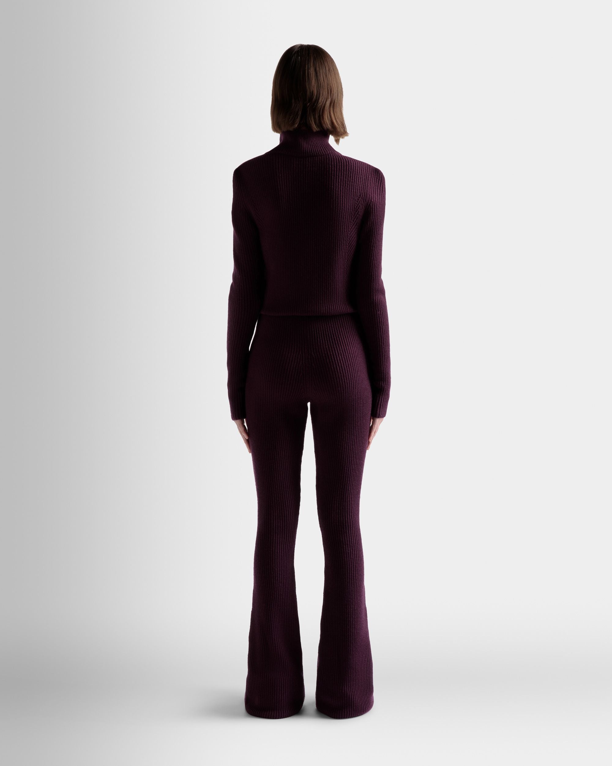 Bally Global - Pantalones Acampanados De Lana Color Orquídea - Púrpura