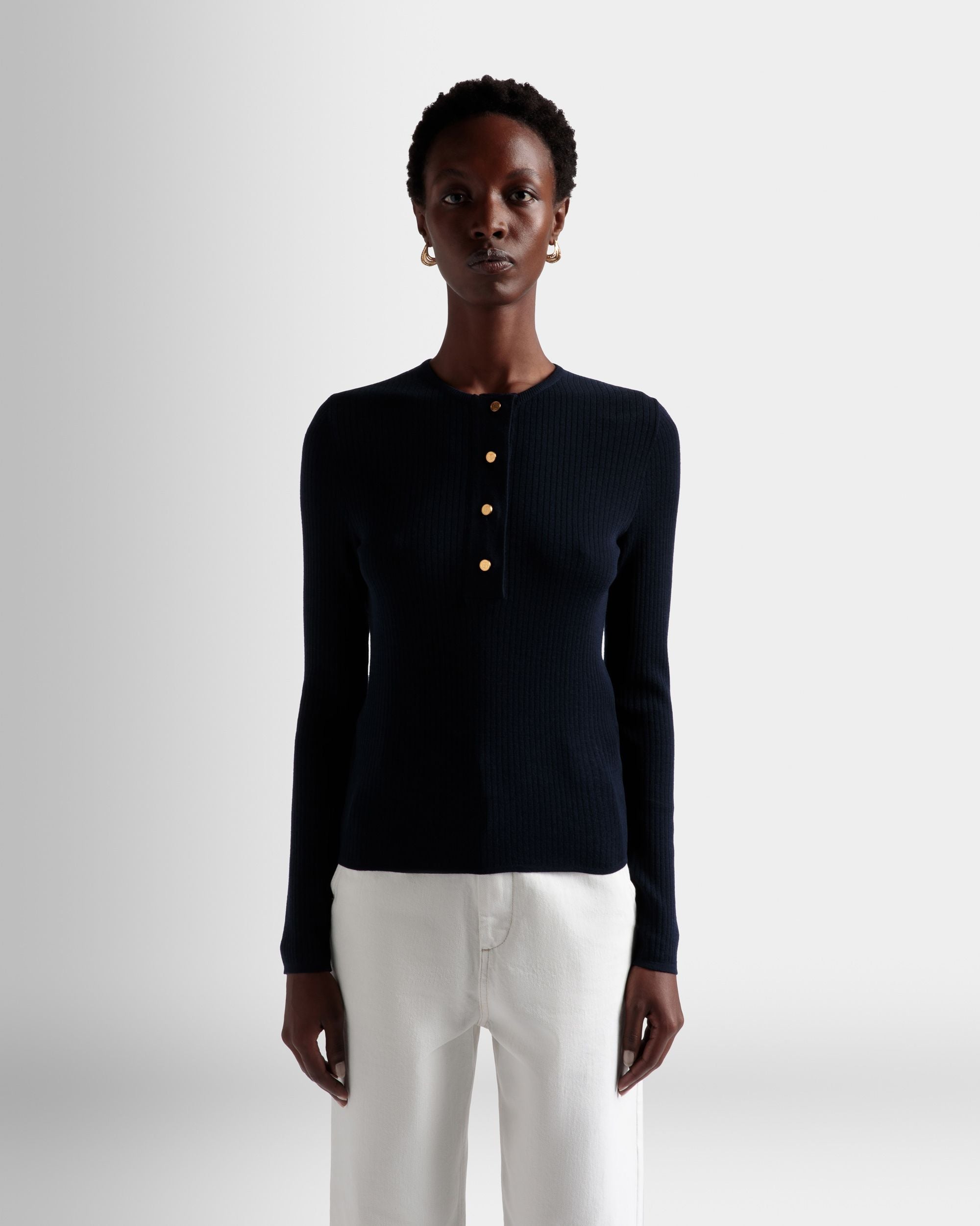 Bally Global - Top Col Tunisien En Maille En Laine Couleur Encre - Bleu