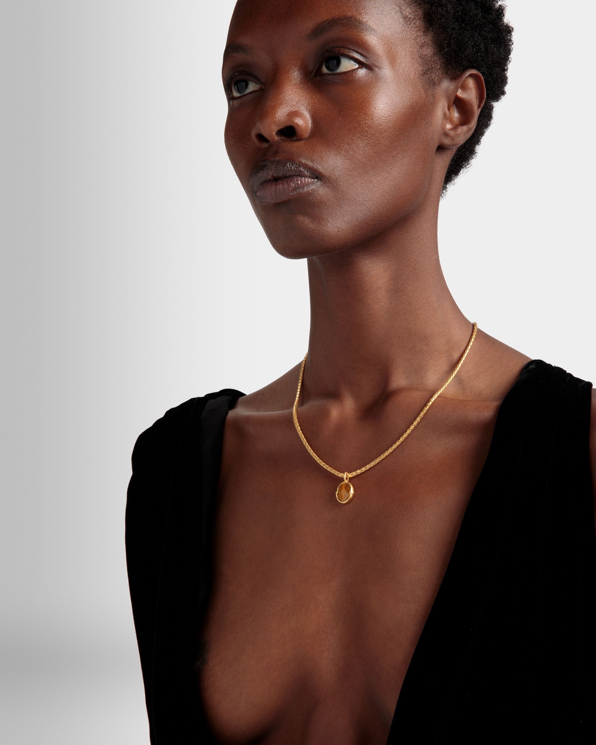 Bally Global - Frame Outline Necklace With A Snake Chain - Gold