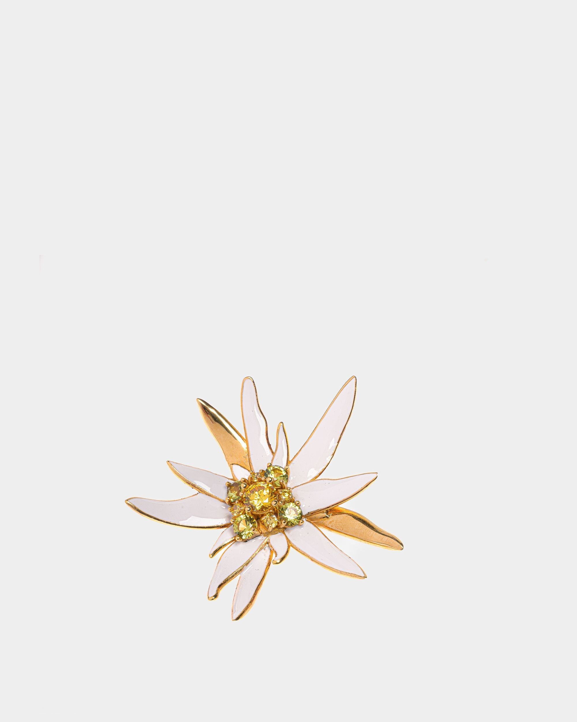 Bally Global - Edelweiss Brooch In Hammered Gold - Gold