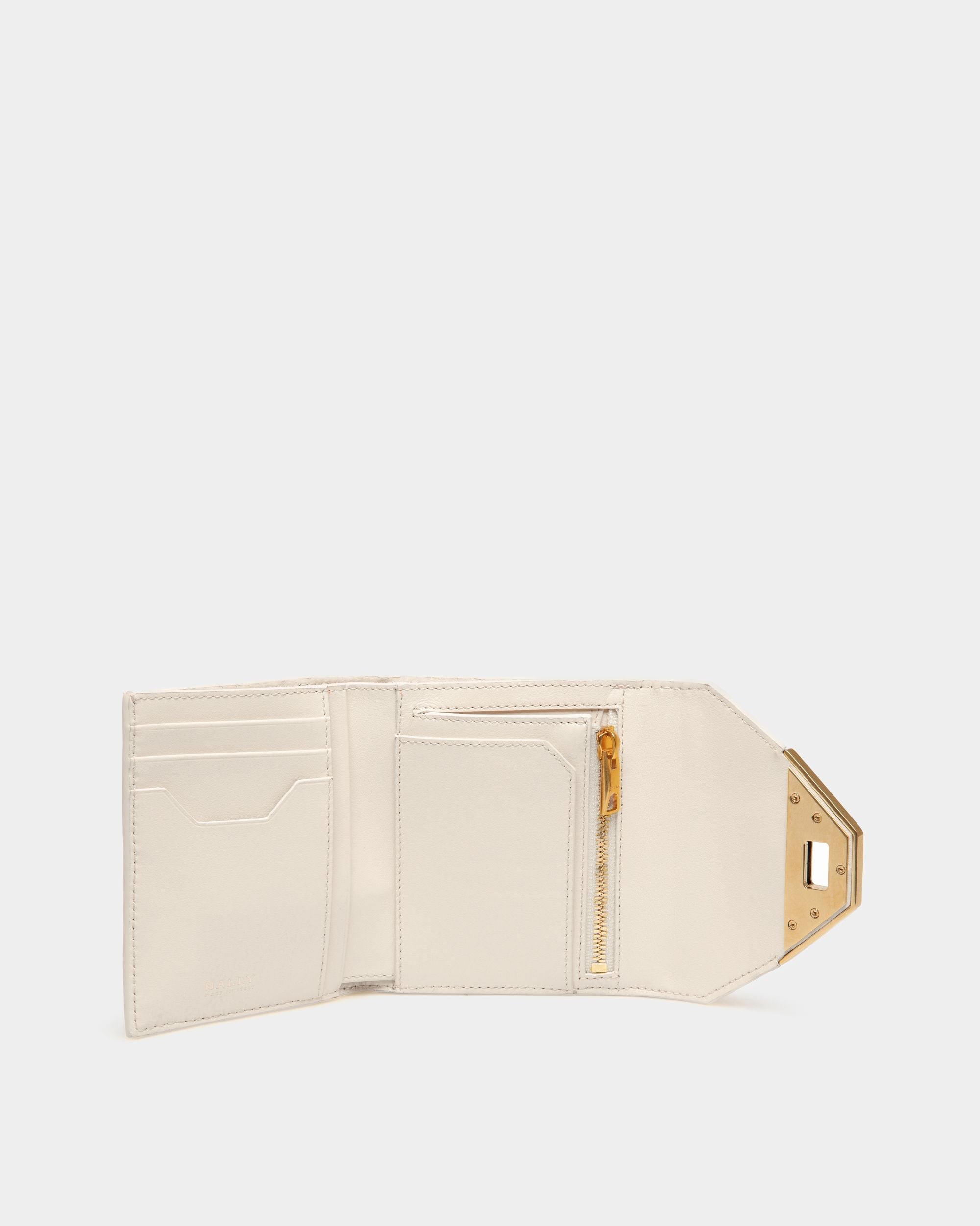 Bally Global - Tilt Wallet In White Crocodile Print Leather - White