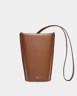Belle Sunglasses Holder in Brown Leather