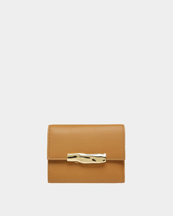 Baroque Wallet In Desert Leather