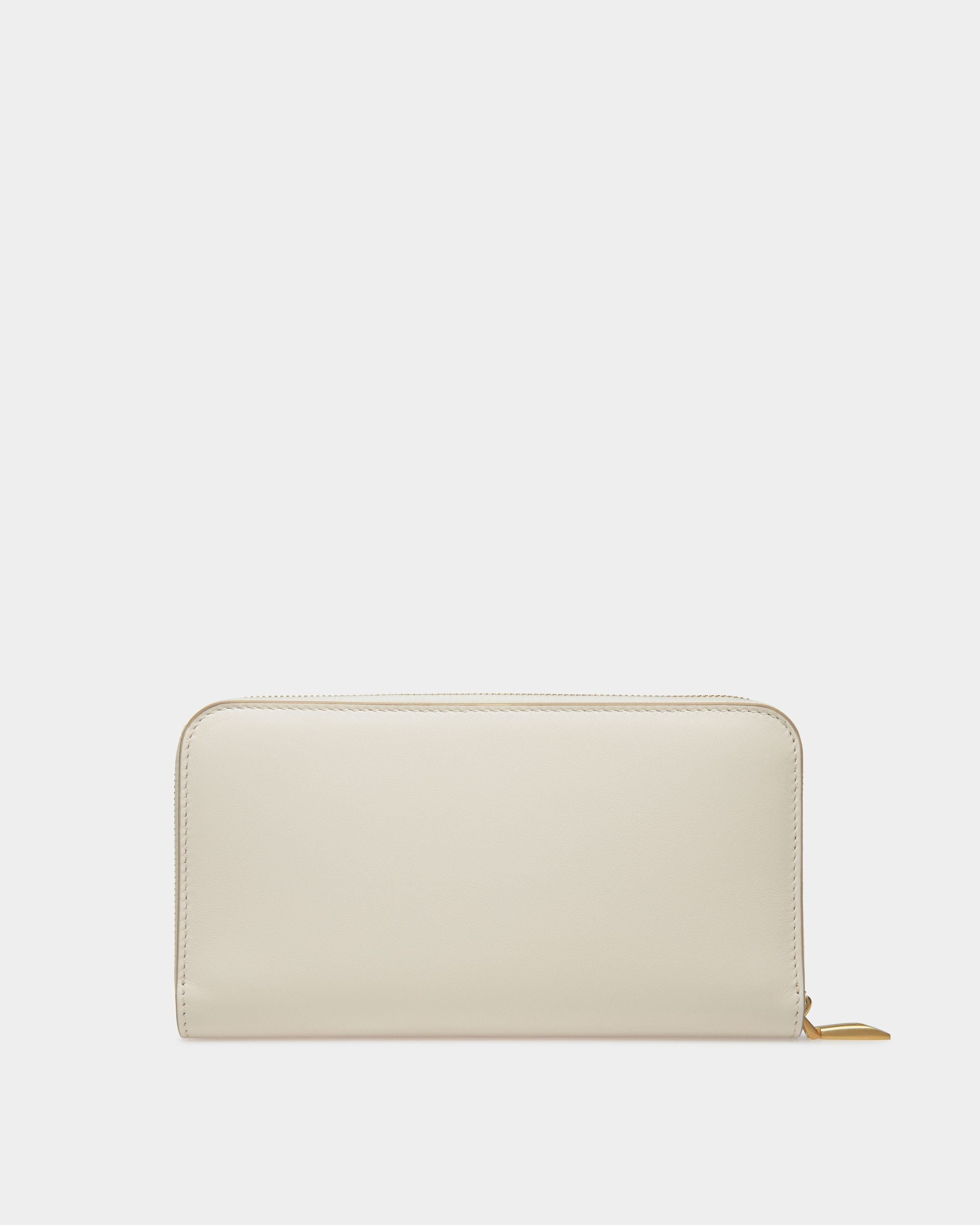 Bally Global - Emblem Long Wallet in White Leather - White