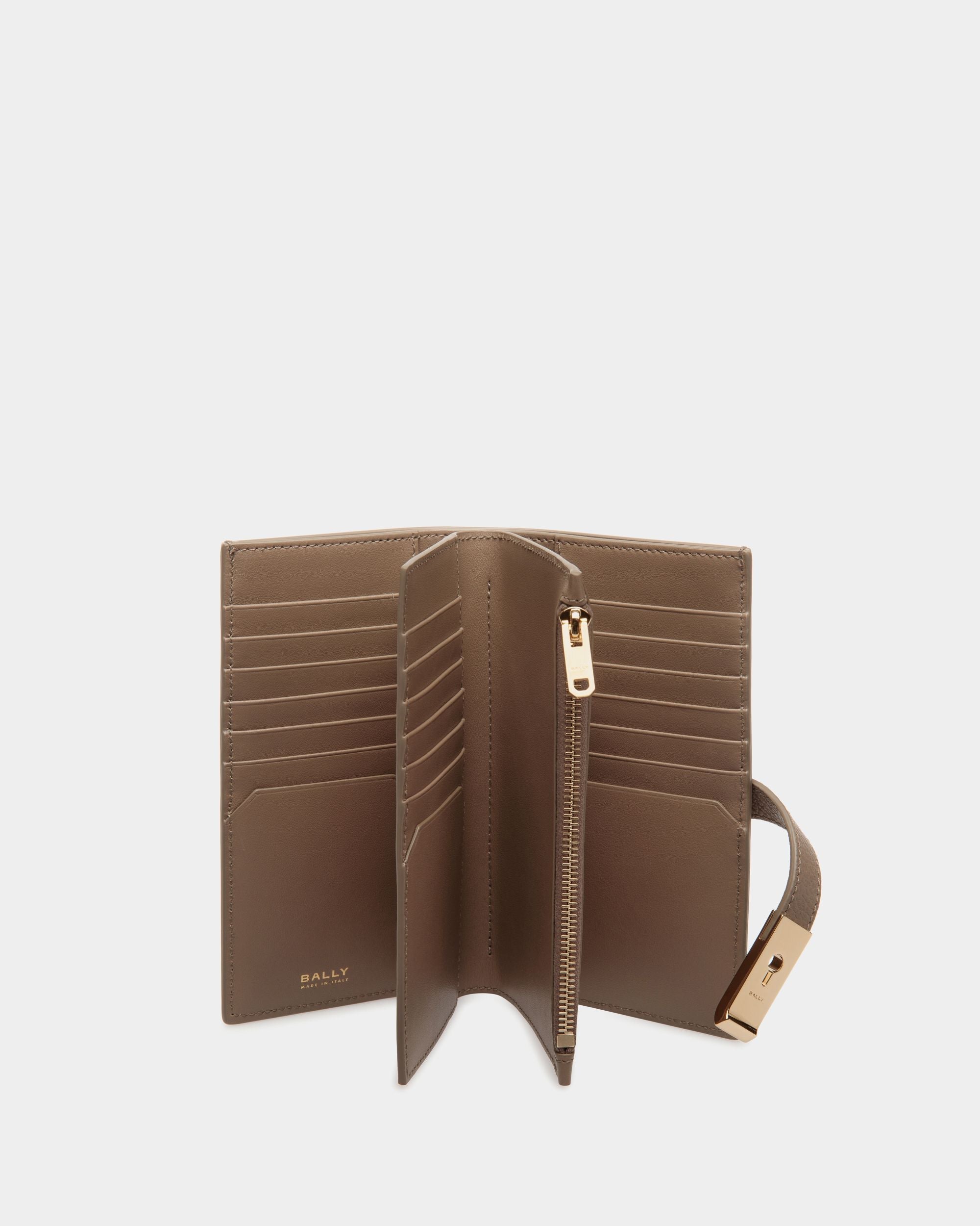 Bally Global - Portefeuille Lock Me Long En Cuir Grainé Taupe - Marron
