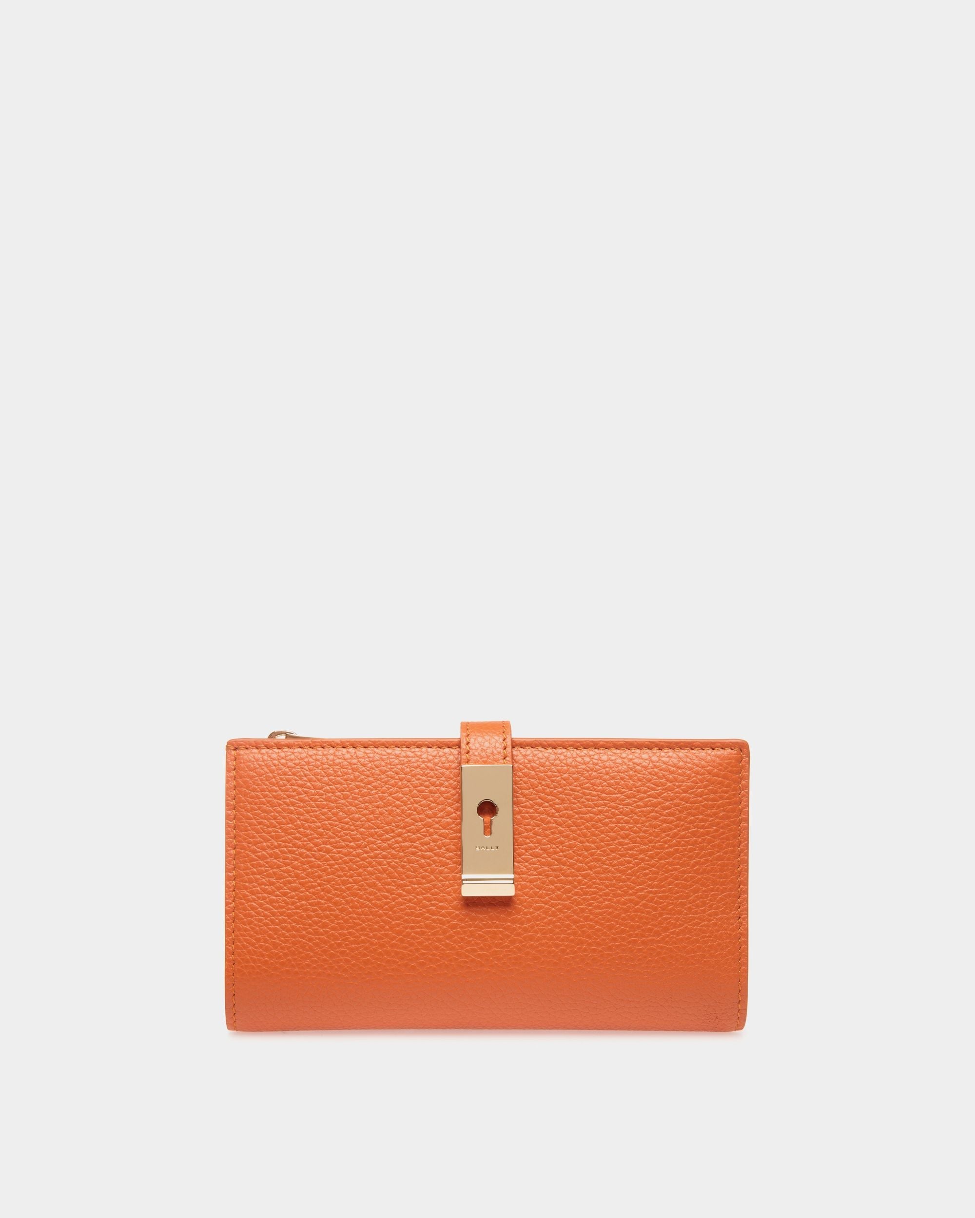 Bally Global - Lock Me Long Wallet in Koi Orange Grained Leather - Naranja