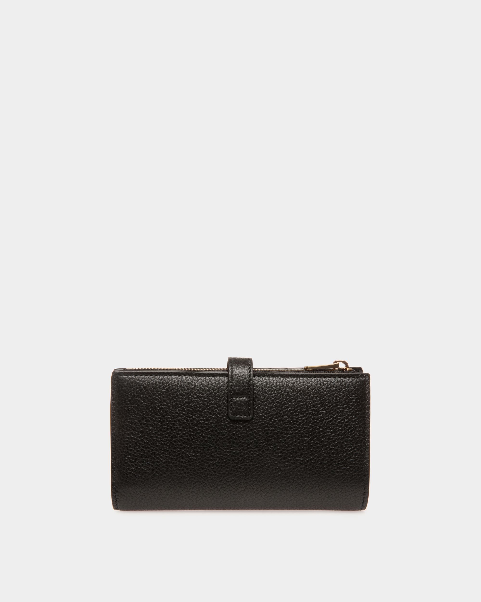 Bally Global - Lock Me Long Wallet in Black Grained Leather - Black