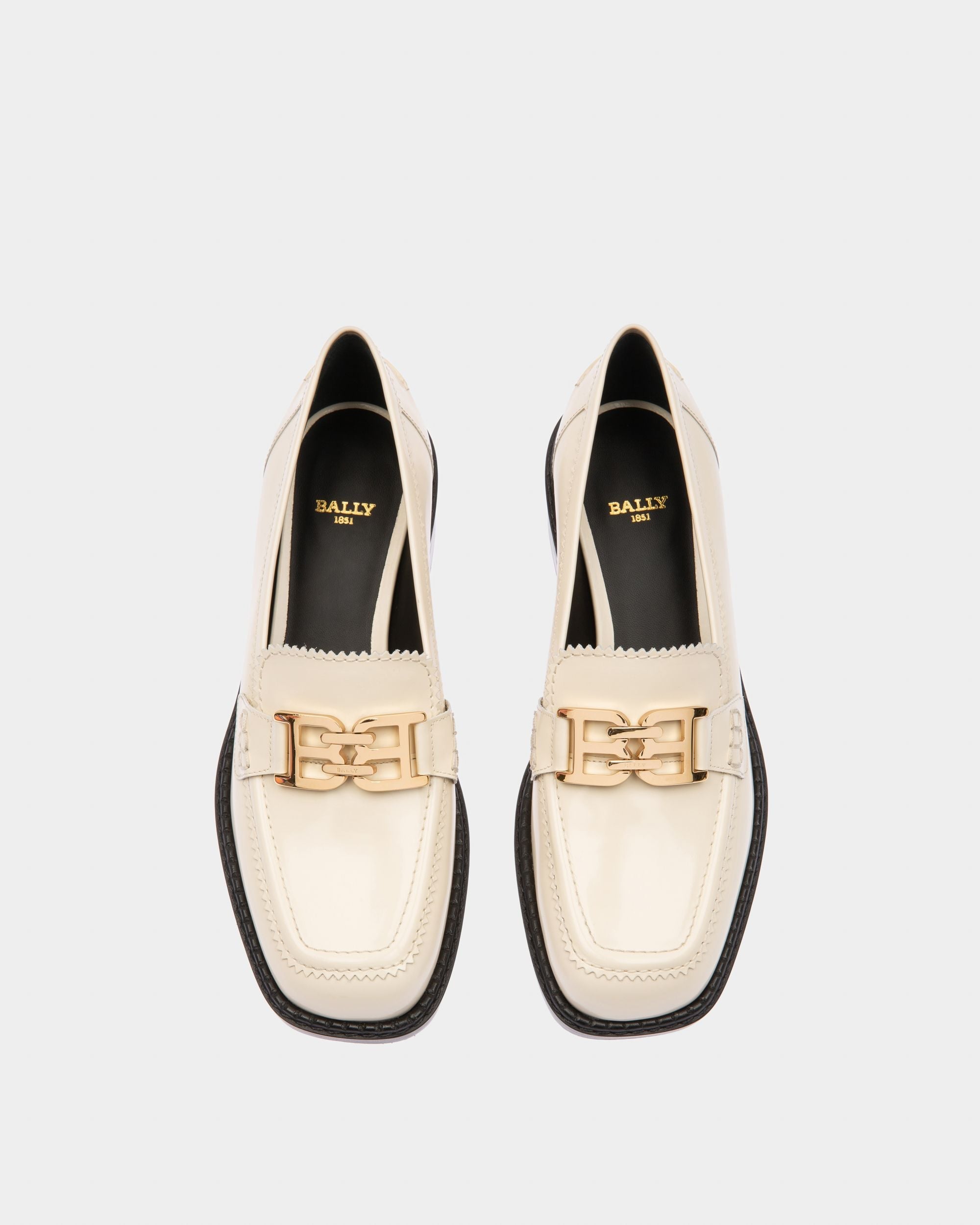 Bally Global - Ellyane Leather Mocassins In Bone - White