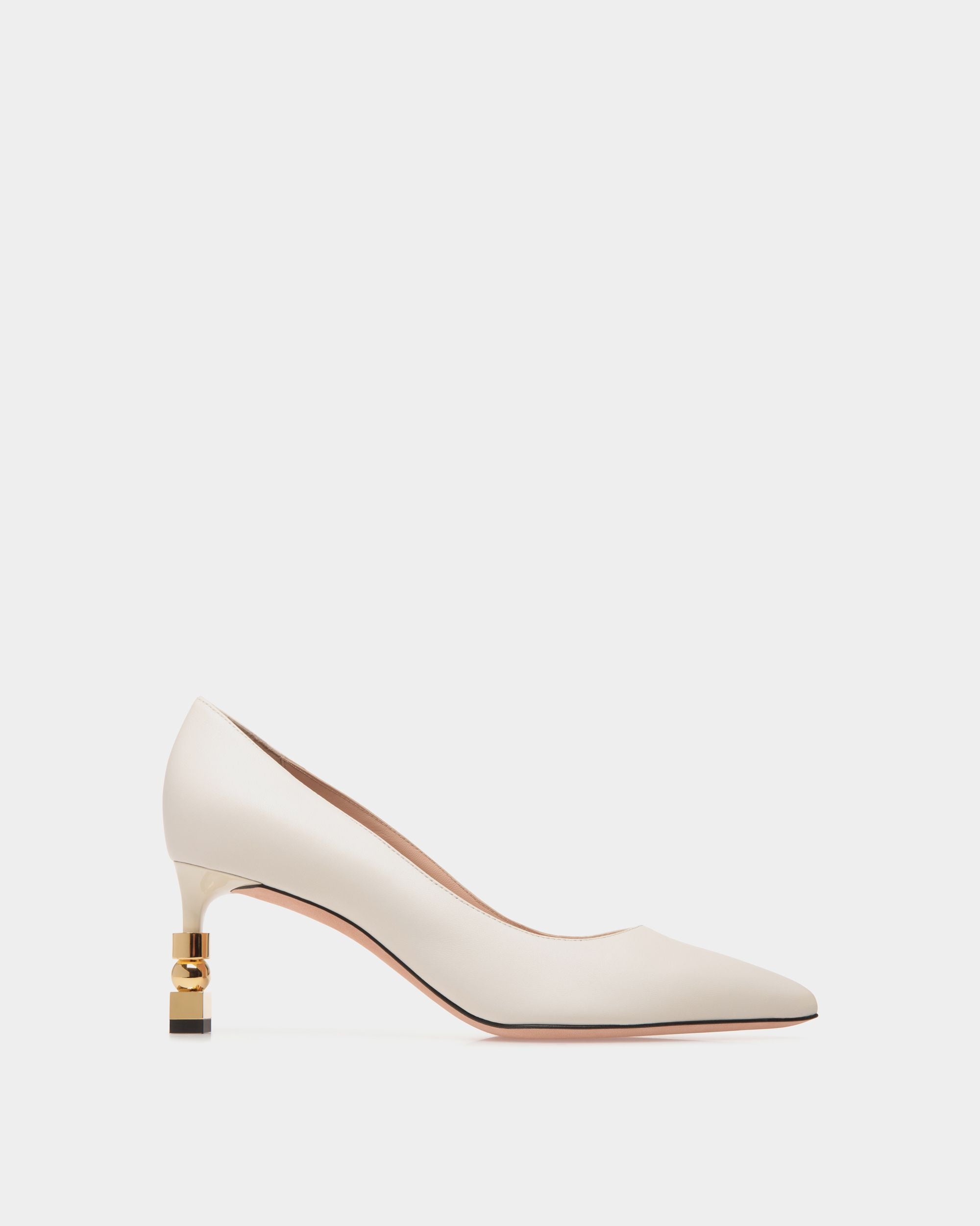 Bally Global - Block Pumps In White Leather - White