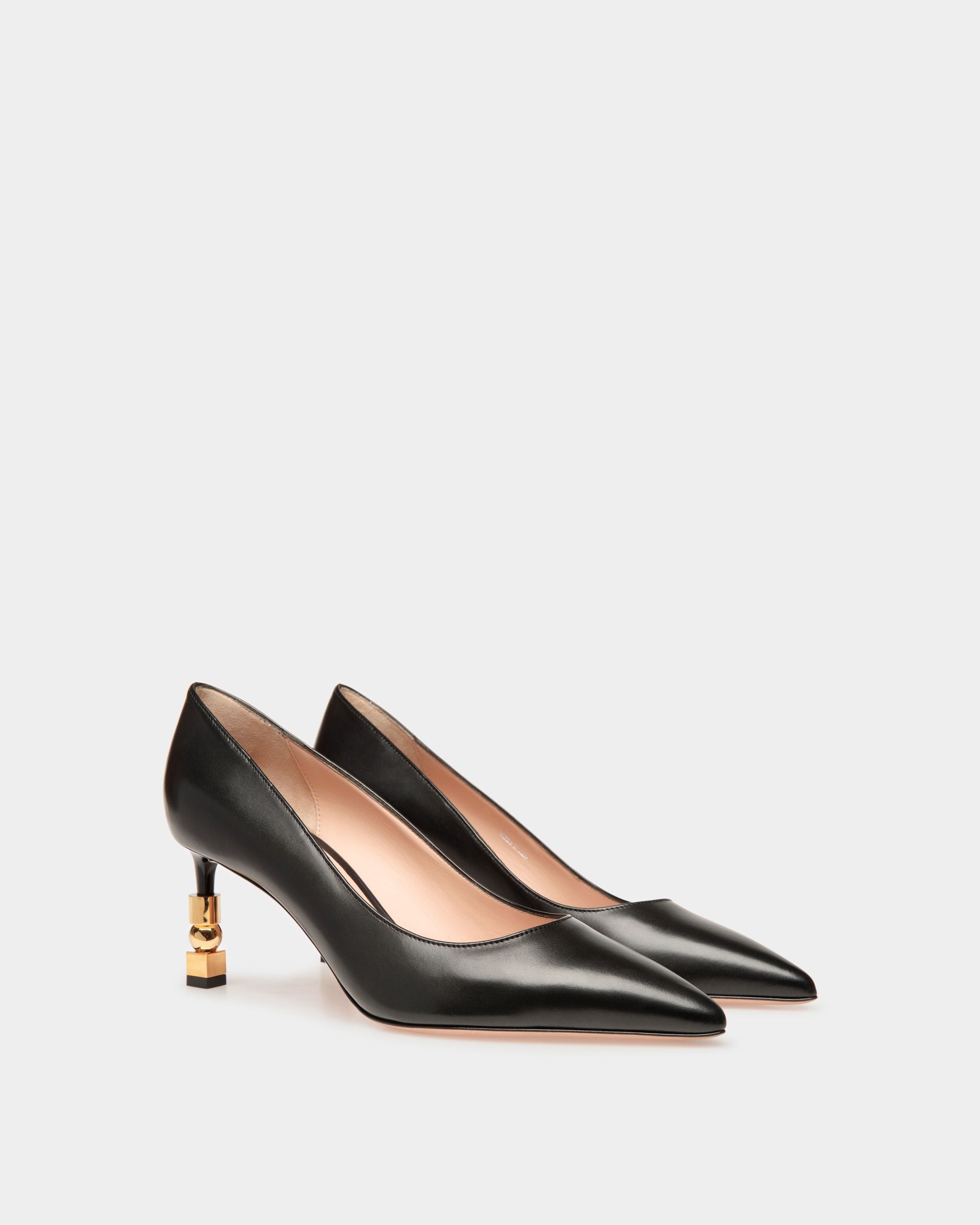 Bally Global - Block Pumps In Black Leather - Negro