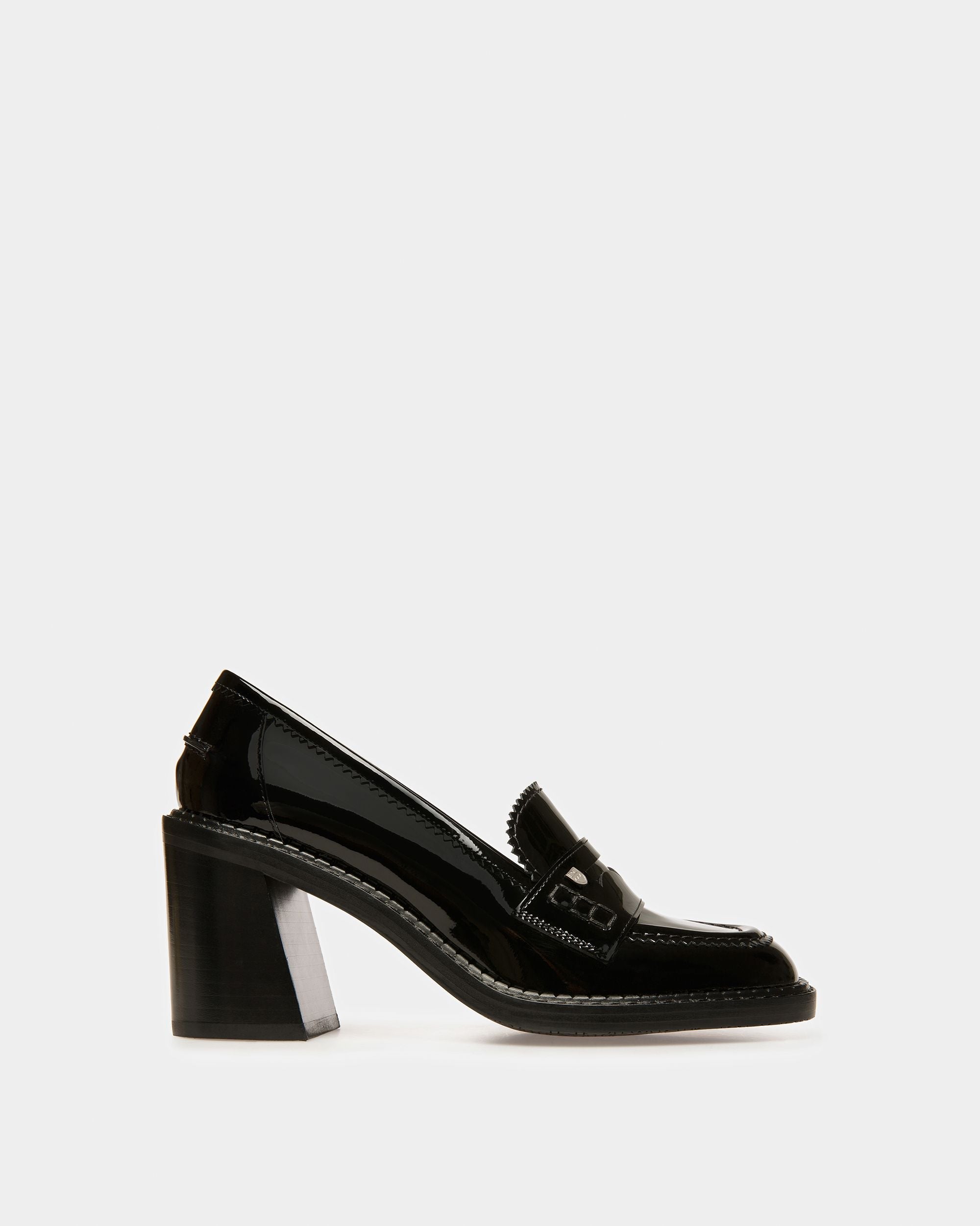 Bally Global - Elly Leather Moccasins In Black - Negro