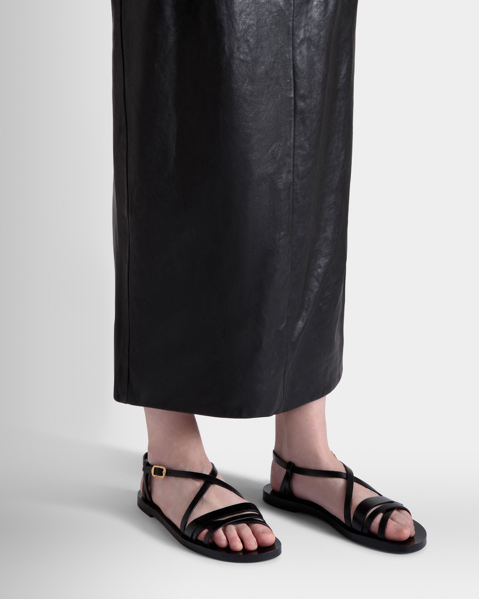 Bally Global - Sandale À Talon Plat Salis En Cuir Noir - Noir