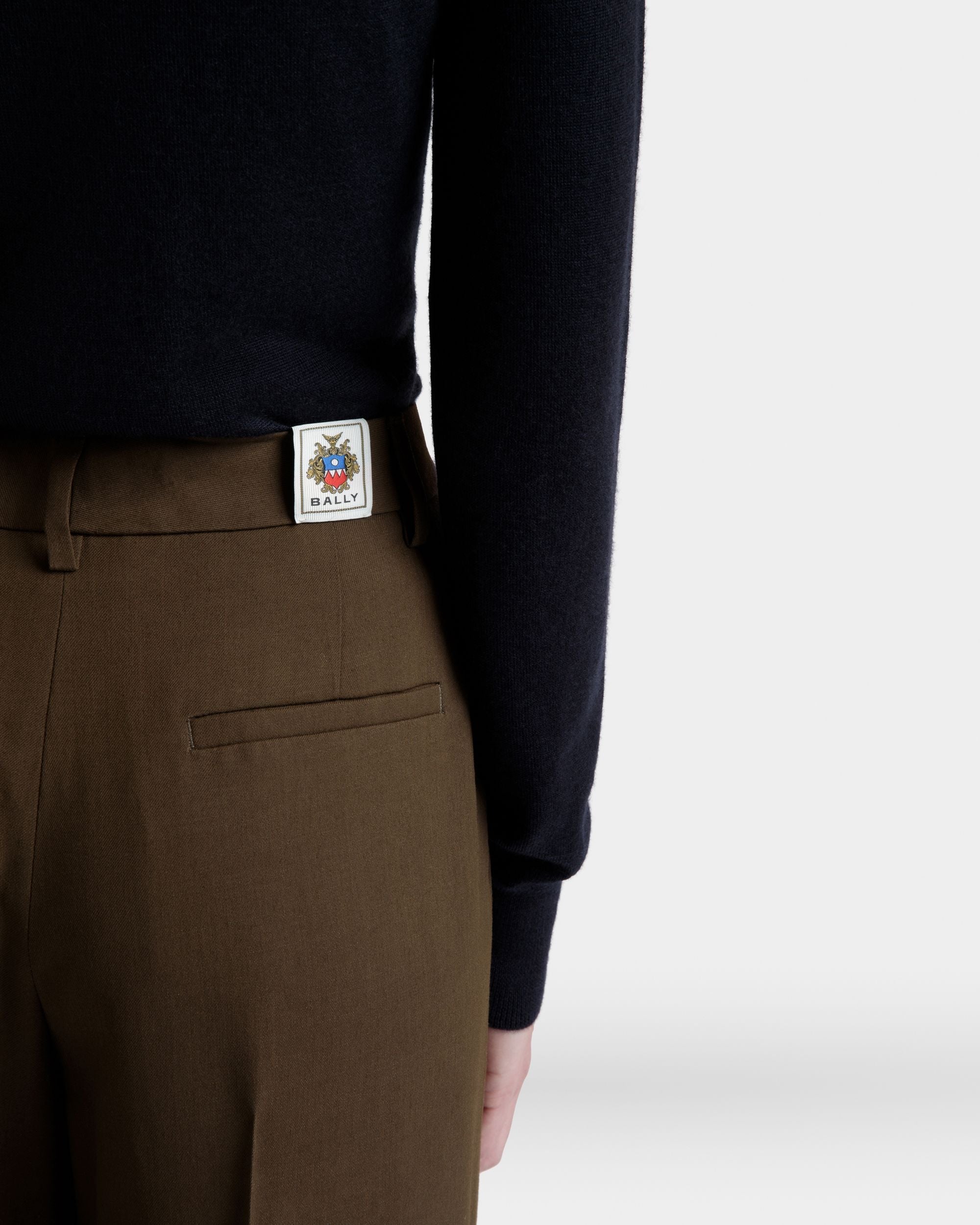 Bally Global - Pantalón Recto De Gabardina Fluida Military Green - Verde