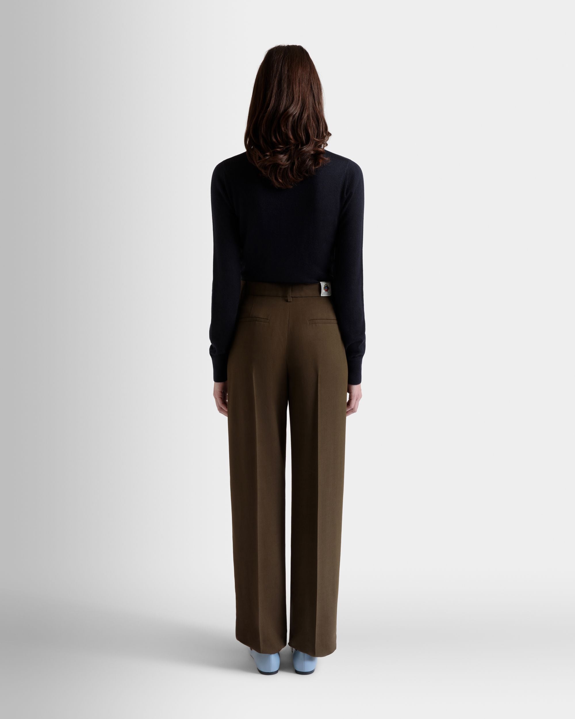 Bally Global - Pantalón Recto De Gabardina Fluida Military Green - Verde