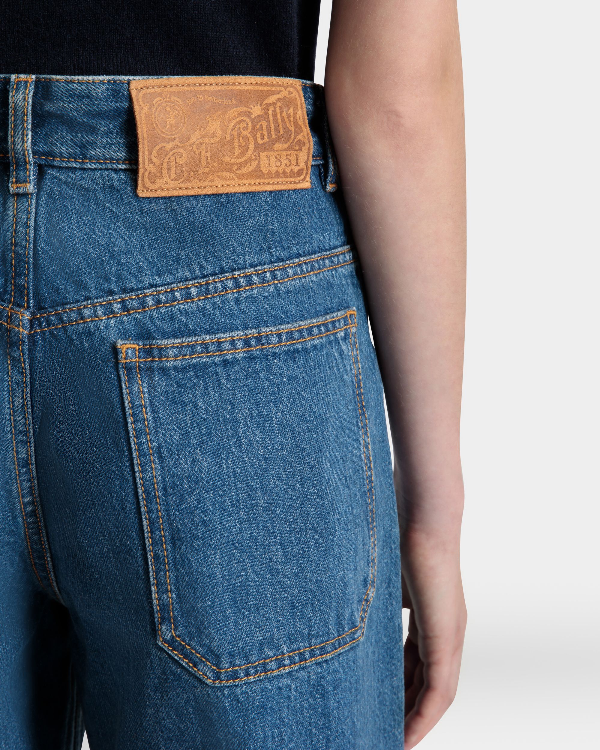 Bally Global - Pantalon En Denim À Jambe Large En Coton Medium Blue - Bleu